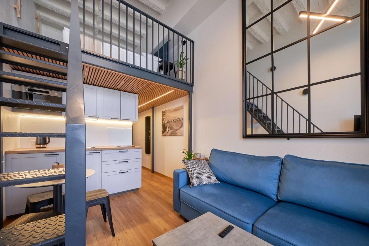 Queen Barbora Central Lofts Kaunas Esterno foto