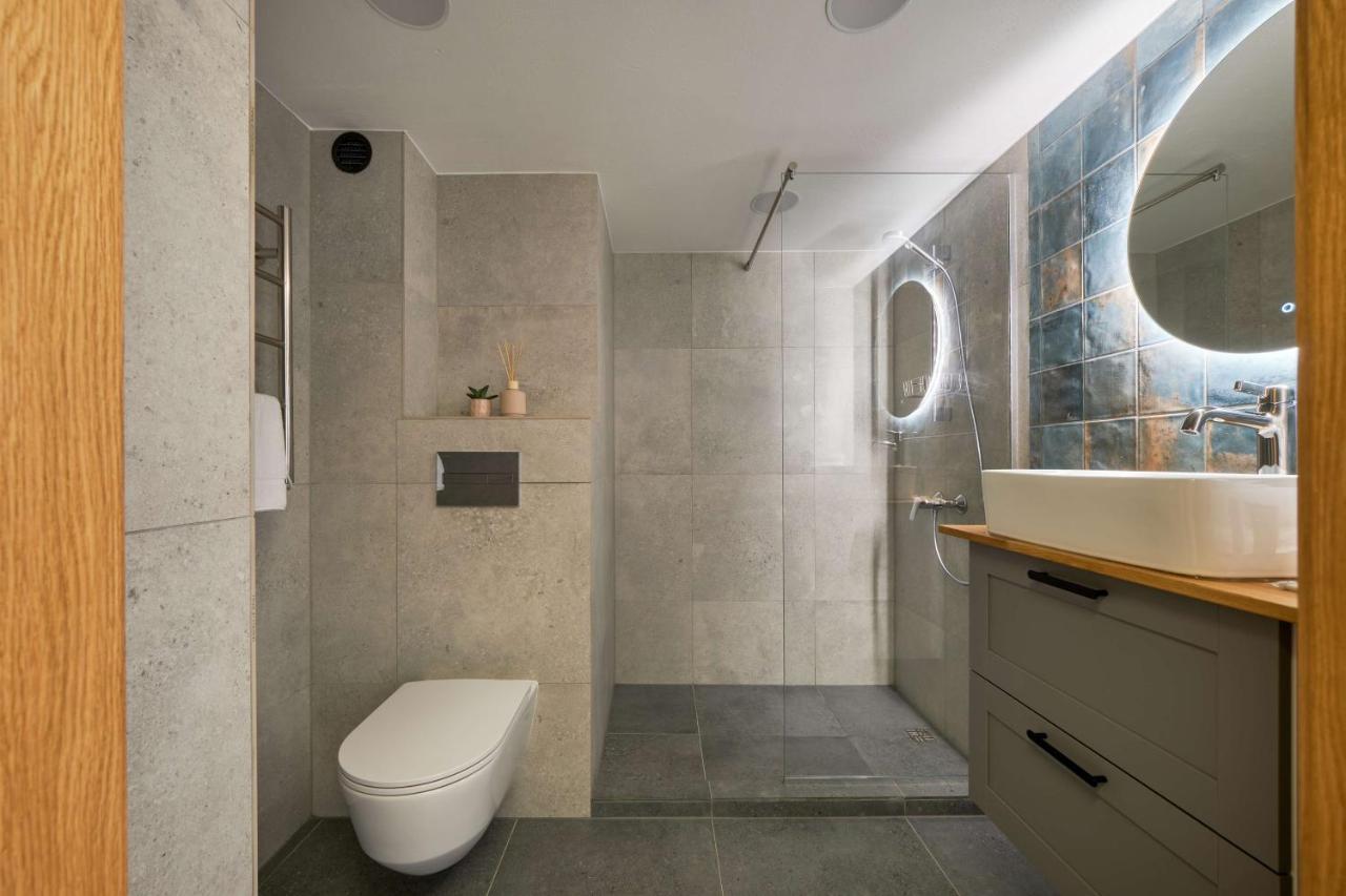 Queen Barbora Central Lofts Kaunas Esterno foto