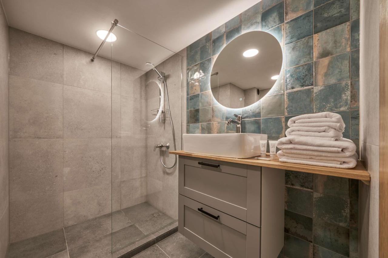 Queen Barbora Central Lofts Kaunas Esterno foto